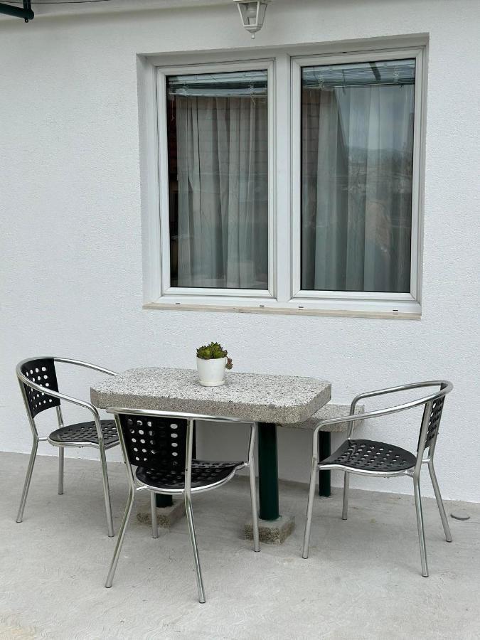 Apartmani Emily & Jully Nikšić Esterno foto