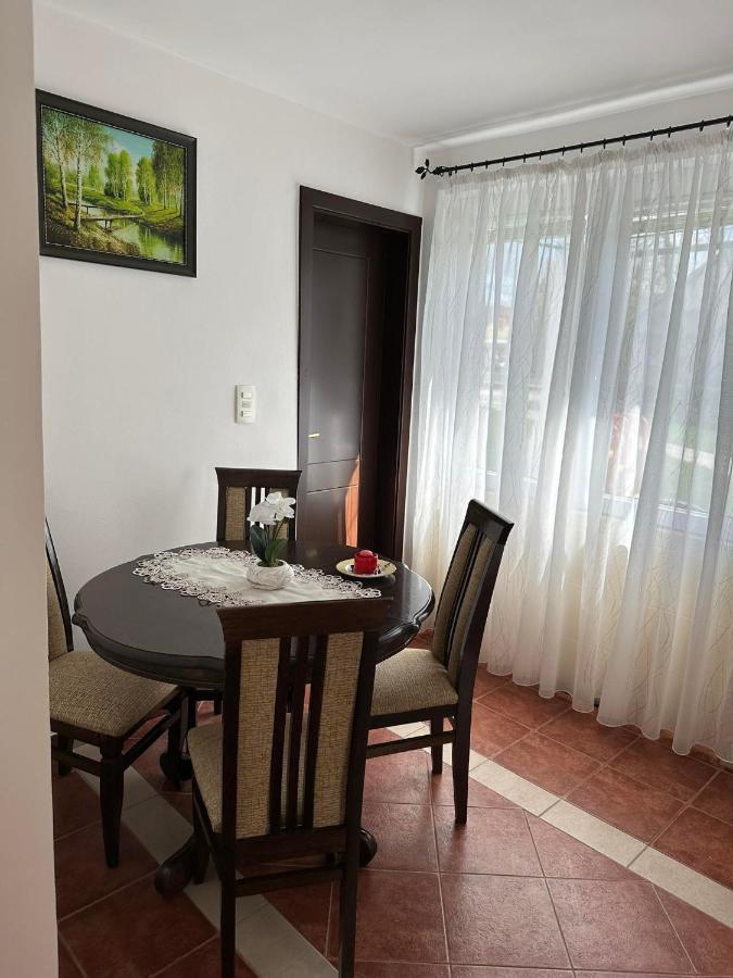 Apartmani Emily & Jully Nikšić Esterno foto