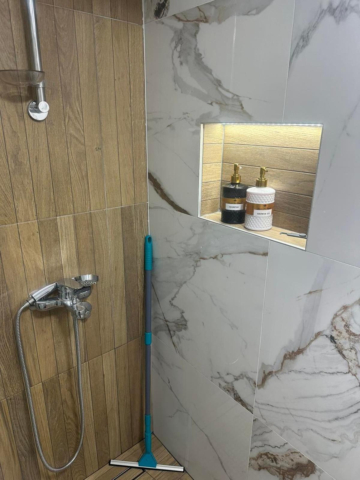 Apartmani Emily & Jully Nikšić Esterno foto