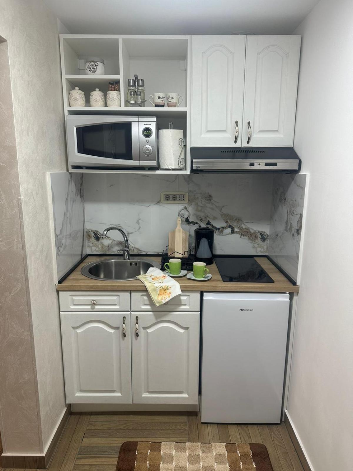 Apartmani Emily & Jully Nikšić Esterno foto